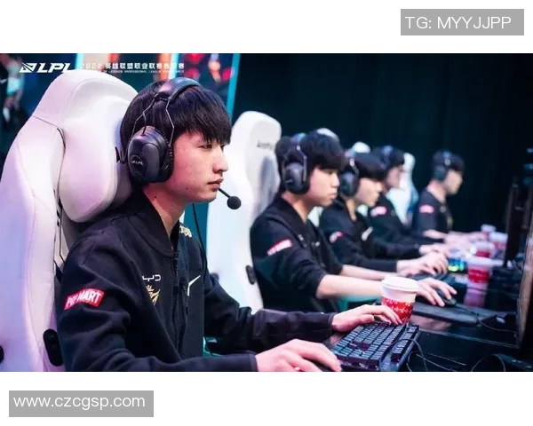 V5职业联赛状态分析:从表现看未来发展潜力与挑战 V5职业联赛状态分析:从表现看未来发展潜力与挑战